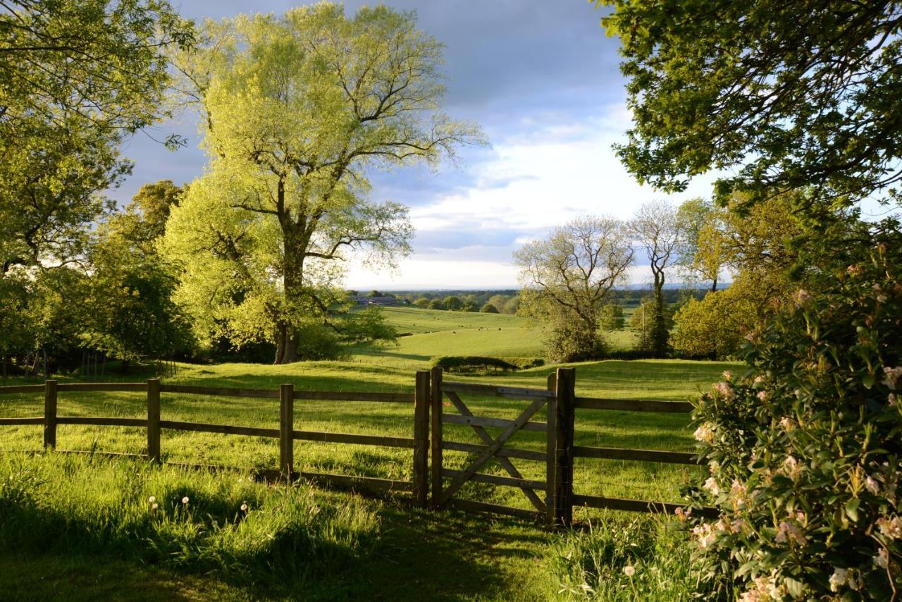 Hilltop Country House Macclesfield Exterior foto